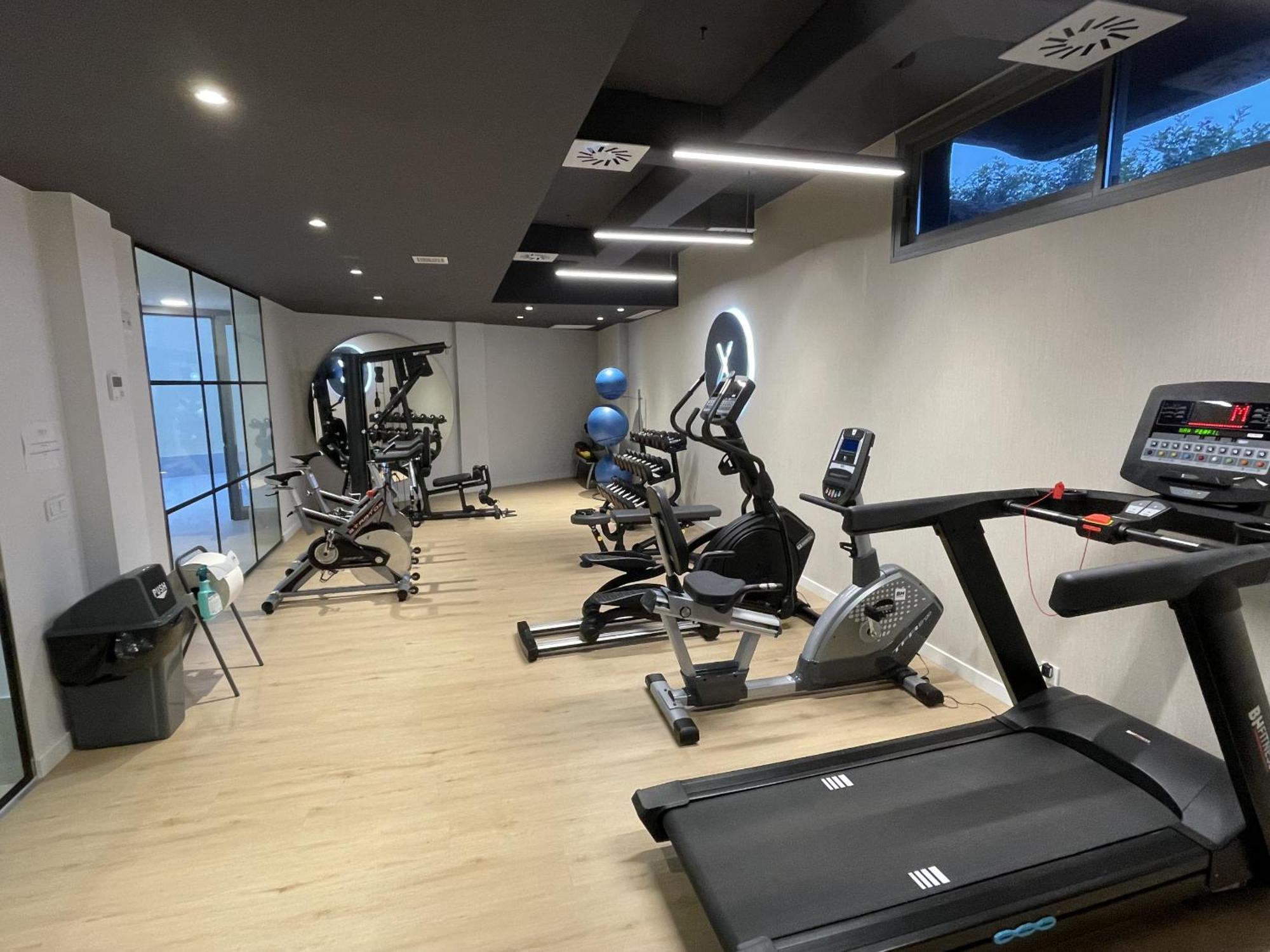 Vivi Homes - Elies House Pool, Gym, Spa & Sea View El Faro Exterior photo